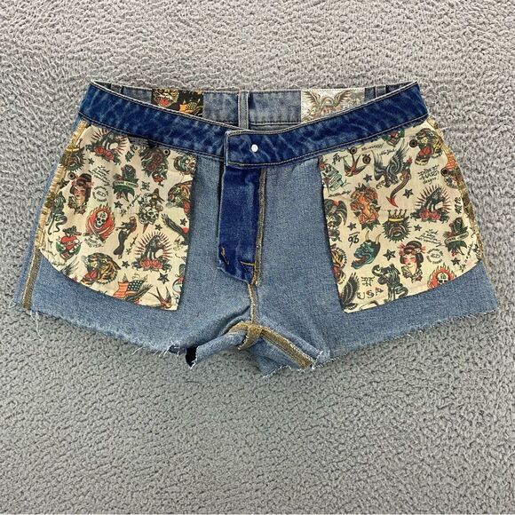 Ed Hardy Women's Swallow Raw Cut Hems Denim Shorts Light Tint | Size: 28 - Picture 6 of 15